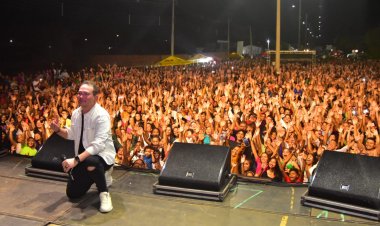 Nos 126 anos de Floriano, show cristão leva alegria e emoção a centenas de pessoas