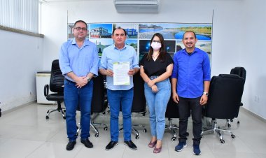 Assinado decreto que amplia a retenção de imposto de renda em pagamentos realizados pelo Município.