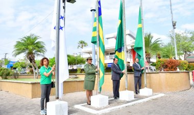 Prefeitura de Floriano abre Semana da Pátria com hasteamento das bandeiras