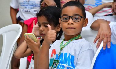 Floriano sedia o V Seminário Descentralizado da Primeira Infância no SUAS