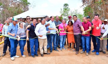 Prefeitura de Floriano entrega ponte em concreto no acesso à localidade Saco