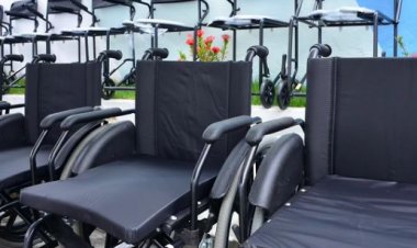 Secretária de Saúde de Floriano a entrega de mais 25 dispositivos de locomoção