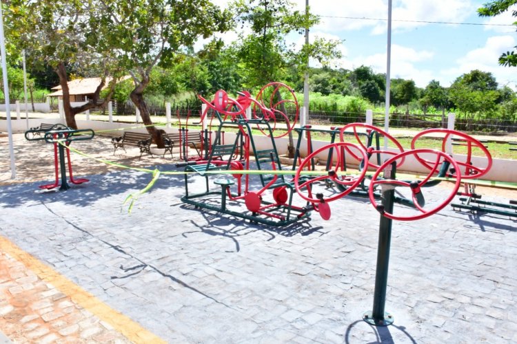 Prefeitura de Floriano inaugura academia de saúde no Distrito Amolar