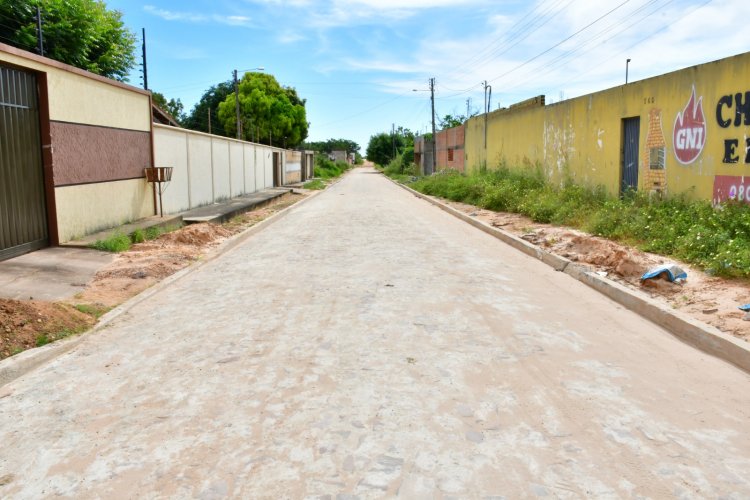 Ruas de Floriano são beneficiadas com pavimentação dos projetos ‘PLANMOB’ e ‘Avançar cidades’