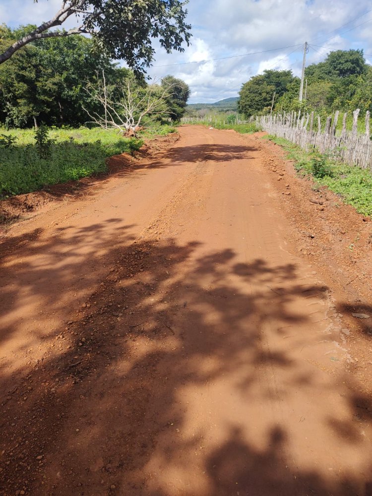 Infraestrurura: Prefeitura de Floriano realiza obras de recuperação em 15 ruas da cidade