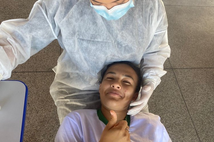 Saúde de Floriano realiza Dia D em Saúde Bucal na escola CETI Bucar Neto