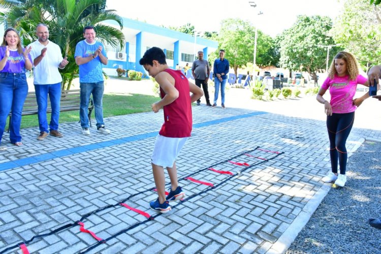 Saúde de Floriano entrega novos kits de atividade física para os polos do IAF