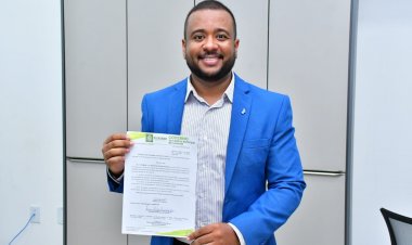 Empossados novo secretário de Comunicação e Odontólogo de Floriano