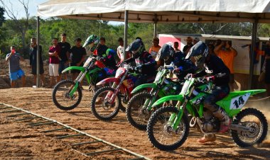 Em incentivo ao esporte, Prefeitura Municipal apoia o 2º Motocross de Aniversário de Floriano