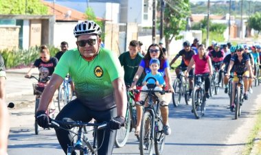 Floriano 127 anos: Passeio Ciclístico 2024 reúne centenas de ciclistas de todas as idades