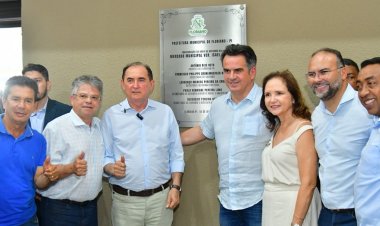 Mercado Público reabre com estrutura moderna nos 127 anos de Floriano