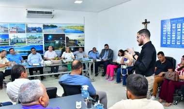 Prefeitura de Floriano apresenta projeto de adequação da destinação final de resíduos sólidos a municípios da região