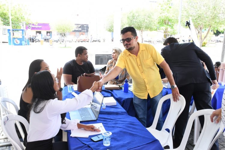 Procon de Floriano realiza ação "Consumidor Cidadão" em alusão ao mês do consumidor