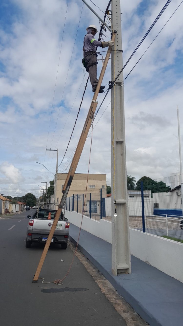 Floriano reforça iluminação pública com mais de 2.300 serviços executados no primeiro trimestre de 2025