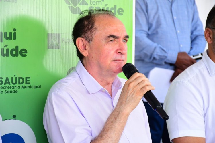 Saúde de Floriano comemora 19 anos do SAMU com entrega de duas novas ambulâncias