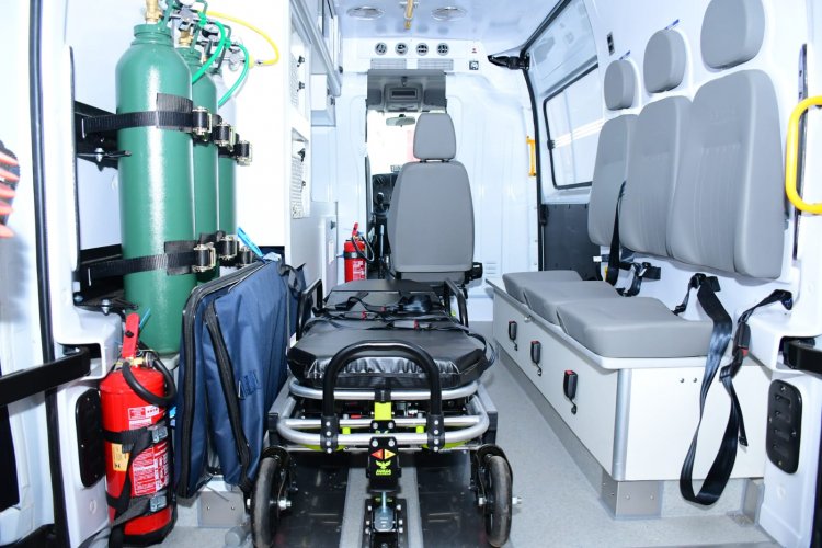 Saúde de Floriano comemora 19 anos do SAMU com entrega de duas novas ambulâncias