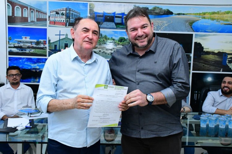 Prefeitura de Floriano oficializa separação e empossa novos secretários de Cultura e de Esporte e Lazer