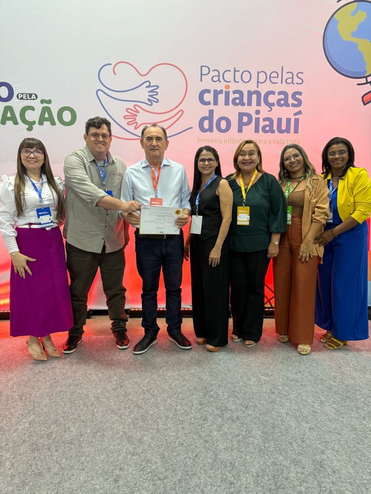 SEMED de Floriano participa do “Pacto pela Educação 2025” em Teresina