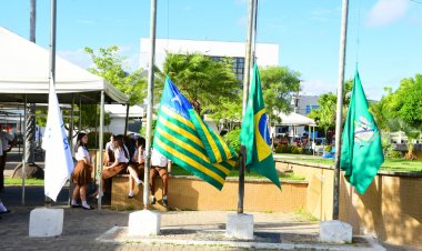 Solenidade marca o Dia da Bandeira de Floriano e entrega do Selo S.I.M aos produtores
