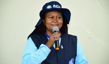 Prefeitura de Floriano entrega novo fardamento aos Agentes de Saúde e de Combate às Endemias