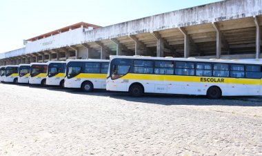 Prefeitura de Floriano inicia vistoria da nova frota de transporte escolar da rede municipal