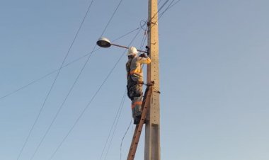 Infraestrutura de Floriano realiza mais de 570 serviços de iluminação pública no mês de agosto
