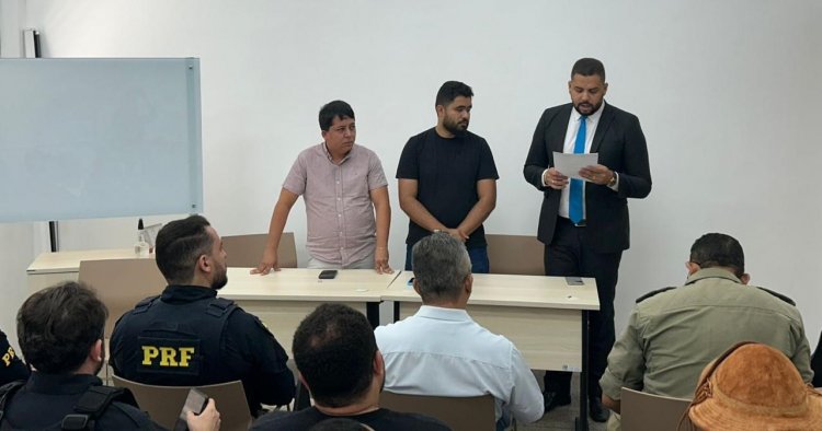 Vigilância Sanitária de Floriano alinha ações de fiscalização de animais nas ruas