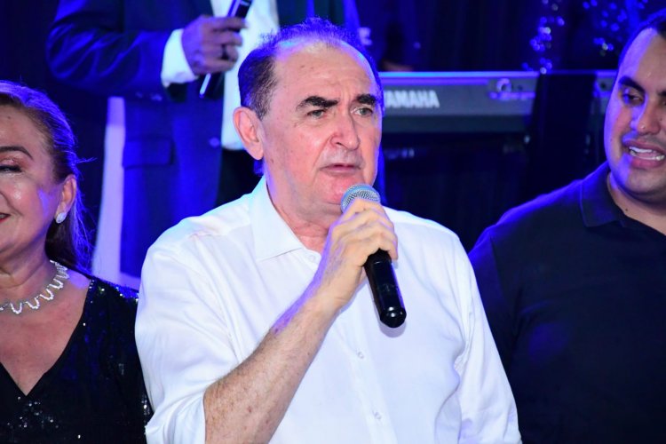 Prefeitura de Floriano celebra o Dia do Professor com festa promovida pela SEMED