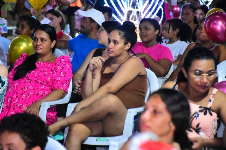 Prefeitura de Floriano realiza ação de natal para famílias assistidas pelos programas sociais do município