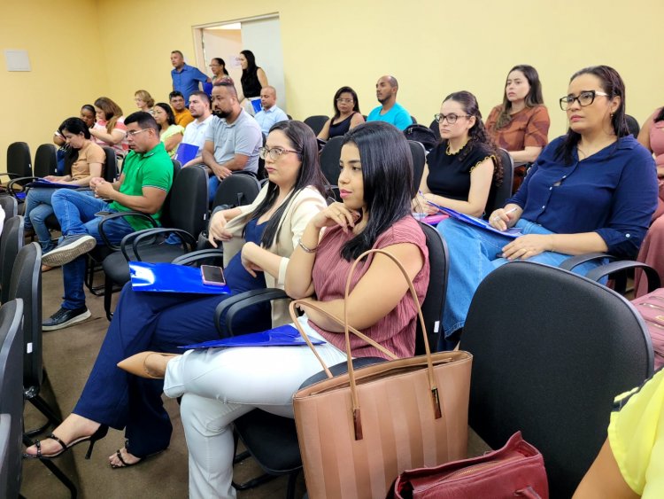 Controladoria de Floriano promove curso aos servidores que atuam na gestão e fiscalização de contratos 