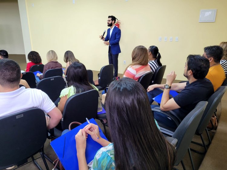 Controladoria de Floriano promove curso aos servidores que atuam na gestão e fiscalização de contratos 