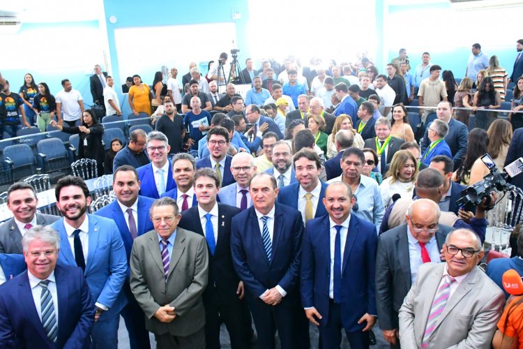 Prefeitura de Floriano participa das comemorações pelos 190 anos da Alepi