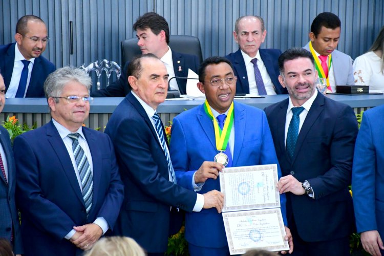 Prefeitura de Floriano participa das comemorações pelos 190 anos da Alepi