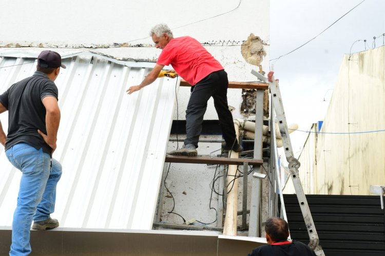 Prefeitura de Floriano adota medidas após desabamento parcial de marquise no Mercado Público