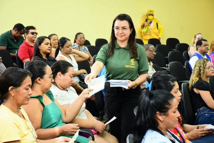 Prefeitura de Floriano se reúne com barraqueiros que atuarão no Carnaval 2026