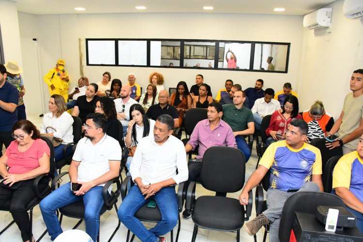 Prefeitura de Floriano assina ordem de serviço para construção de Espaço Comunitário na Vila Leão