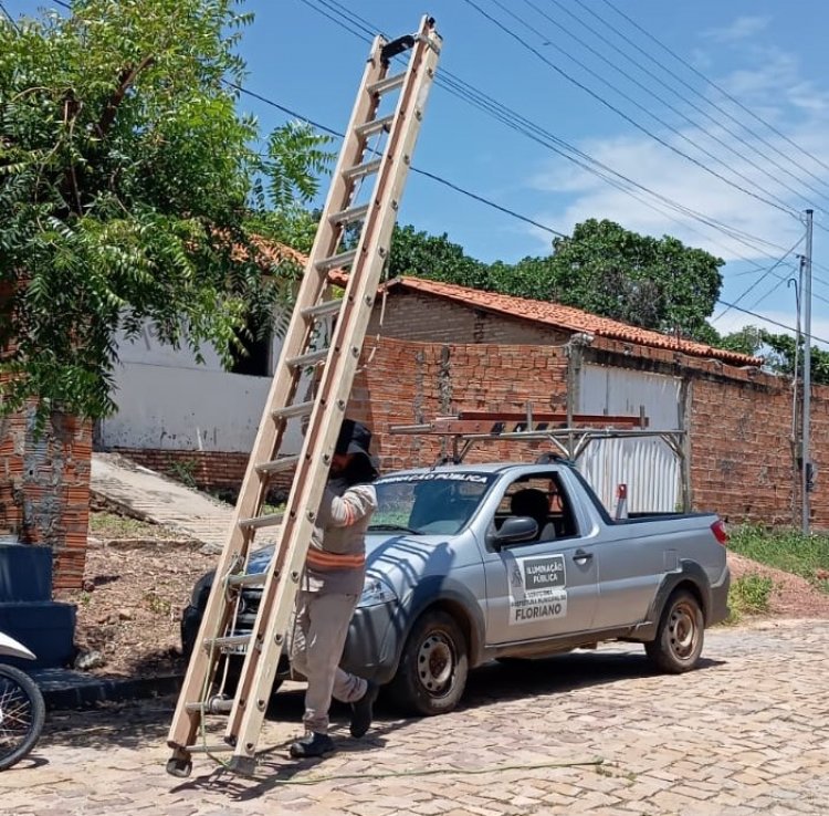 Infraestrutura de Floriano realiza quase 800 serviços de iluminação pública em janeiro