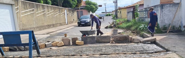 Prefeitura executa operação Tapa-buracos em 13 bairros de Floriano no mês de janeiro