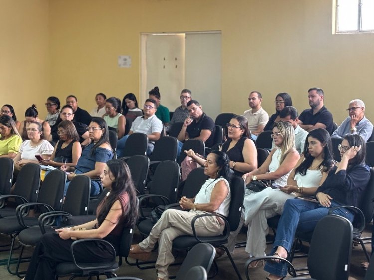 Controladoria de Floriano promove capacitação para fiscais de contratos