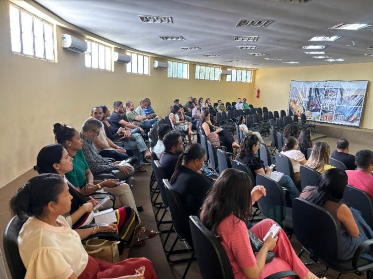 Controladoria de Floriano promove capacitação para fiscais de contratos