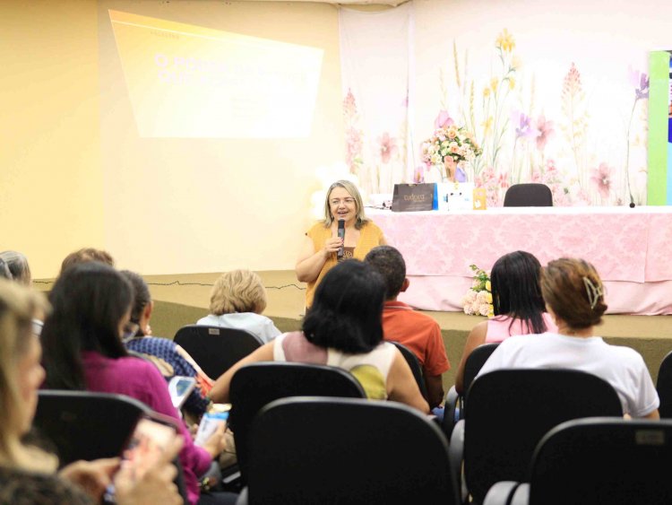 Sala do Empreendedor de Floriano realiza palestra em alusão mês da mulher em parceria com o Sebrae