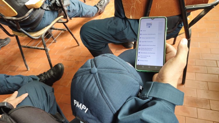 Prefeitura de Floriano apresenta serviços do Saúde Digital a policiais do 3º BPM