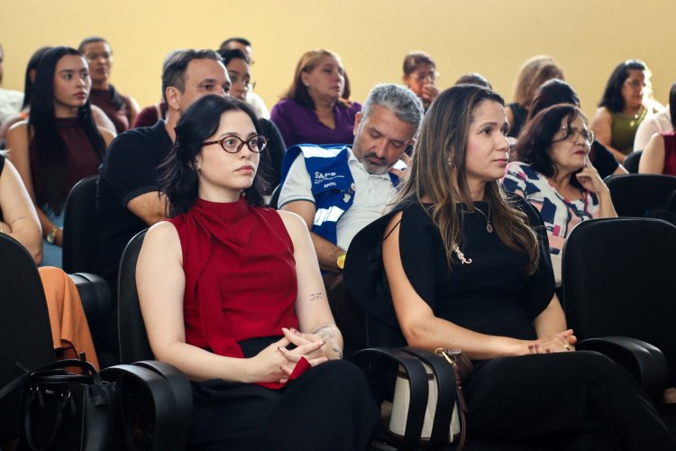 Profissionais da odontologia participam de capacitação sobre novas normas de biossegurança em Floriano