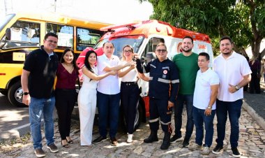 129 ANOS: Prefeitura de Floriano entrega veículos e equipamentos para fortalecer saúde, educação e infraestrutura
