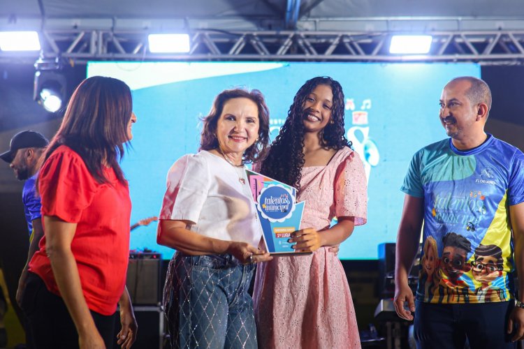 Noite Histórica: Festival de Talentos da Rede Municipal Revela Talentos e Resgata Tradição em Floriano