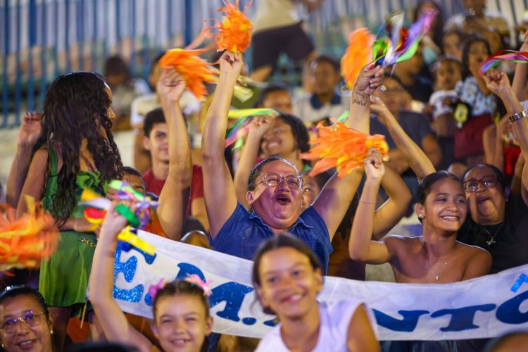 Noite Histórica: Festival de Talentos da Rede Municipal Revela Talentos e Resgata Tradição em Floriano