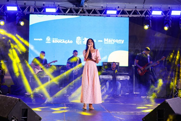Noite Histórica: Festival de Talentos da Rede Municipal Revela Talentos e Resgata Tradição em Floriano