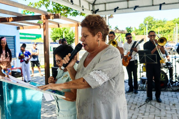 129 ANOS: Prefeitura de Floriano inaugura estátua em homenagem ao educador Dr. Manoel Sobral Neto