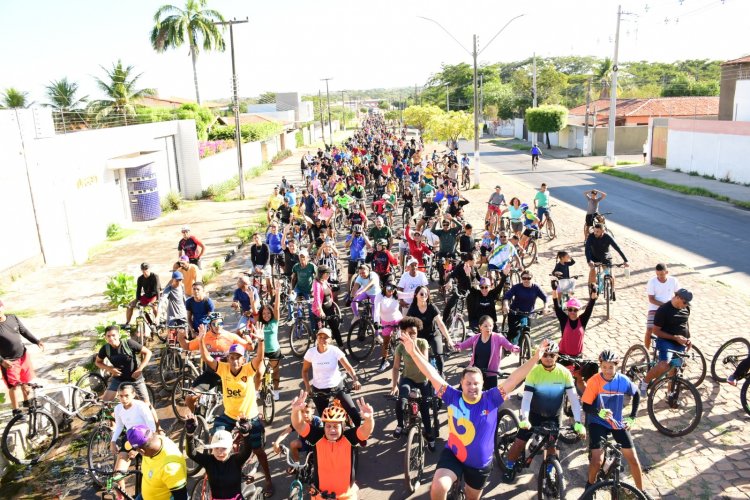 129 anos: Passeio ciclístico reúne cerca de 1.500 participantes nas comemorações do aniversário de Floriano