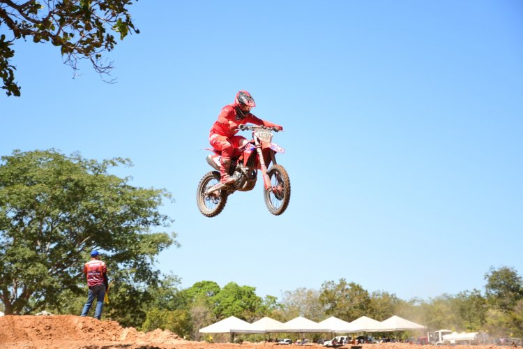 129 ANOS: Prefeitura apoia realização do 4º Motocross e fortalece calendário esportivo de Floriano
